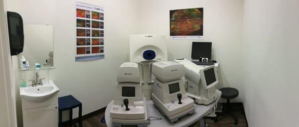 Our eye exams utilize the latest in technology to provide a thorough evaluation of your eye health and prescription.