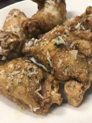 Bone-In Wings (Garlic Parmesan)