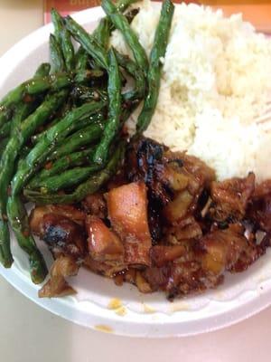 Garlic green beans, steamed rice, and bourbon chicken.