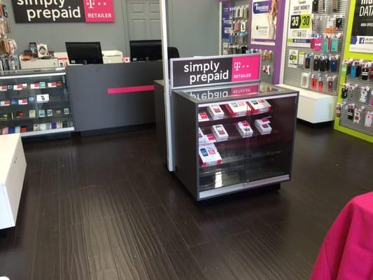 We now carry prepaid T-Mobile carrier plans for your convenience.