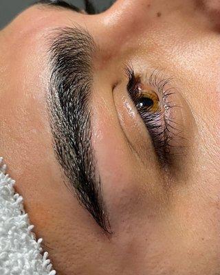 Men's brow wax