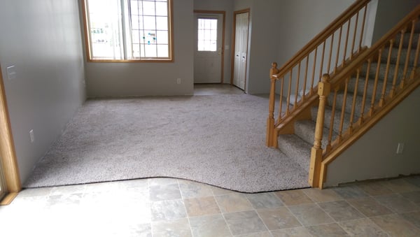 Vinyl flooring to carpet transition