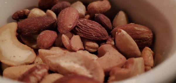 SALTY NUTS Pistachios, Almonds, Cashews, Hazelnuts