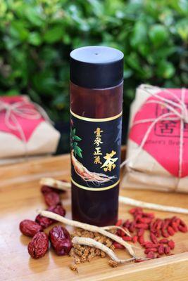 ginseng tea
Our flagship product contains whole ginseng roots in the tea, which can replenish energy.
有整根人参在里边的补气茶，给身体补充能量