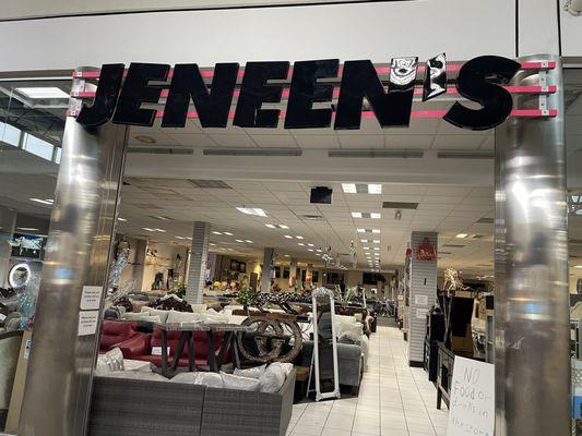 Jeneen's