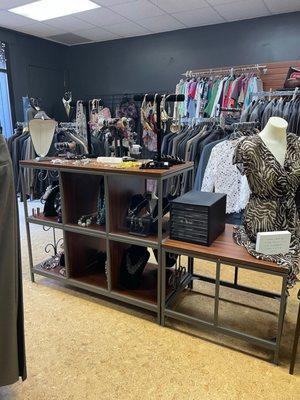 Lily's Boutique - An upscale thrift experience!