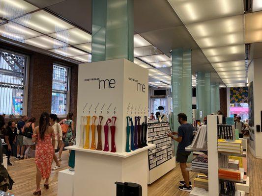 MoMA Design Store-Soho