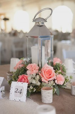 Entrance decor table centerpieces , wedding decor, wedding photography, wedding floral arrangement.