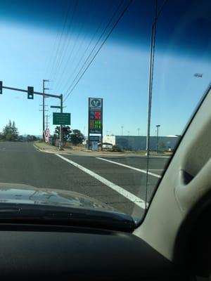 Cheap gas! 20 cents cheaper than Shell!