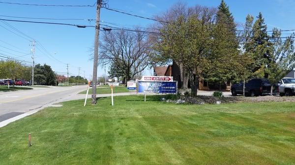 A Team sign heading North on Huntley from RT.161