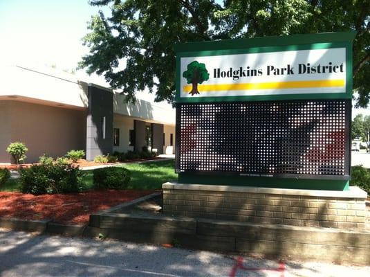 Park District sign and main entrance.