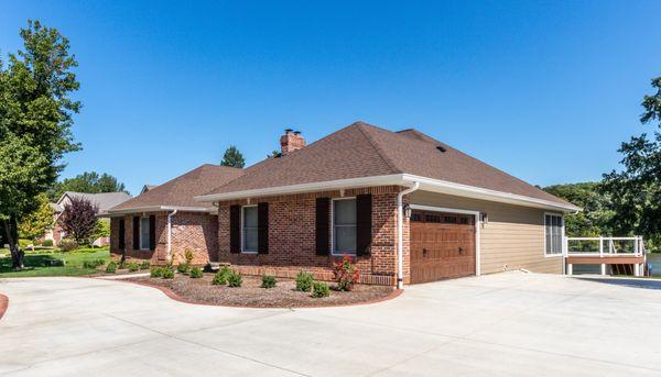 Khaki Brown James Hardie Siding - Lake Saint Louis, MO