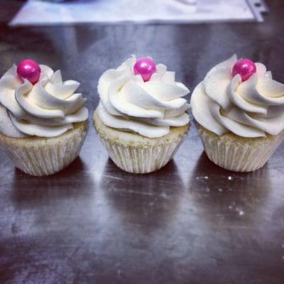 Bowl of Cereal (Fruit Loop Flavor) Mini Cupcakes