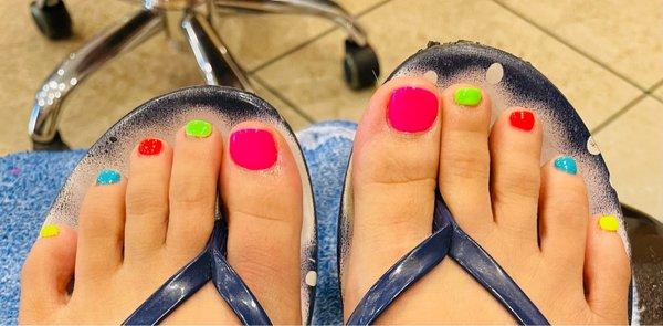 Princess Gel Pedi - neon edition