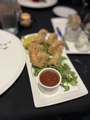 Fried Shrimp w/Cocktail Sauce, was super tasty!