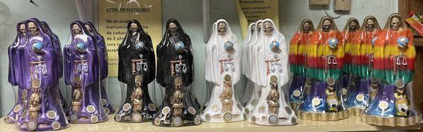 New Santísima Muerte available in many sizes. 
Have a blessed day.