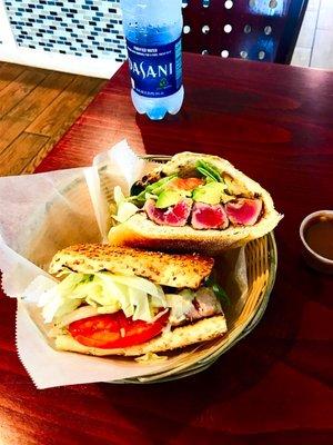 Grilled tuna steak sandwich