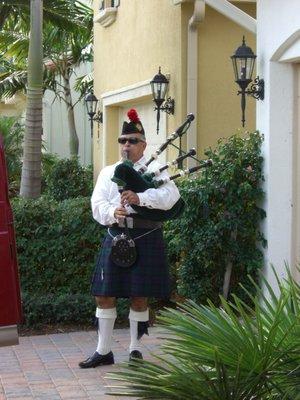 Cincinnati Bagpiper