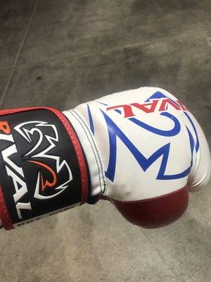 RB7 BAG GLOVES. Very disappointed with rival quality, I had high expectations.