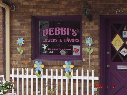 Debbi's Flowers & Favors for Traditions you trust and Quality that never waivers.