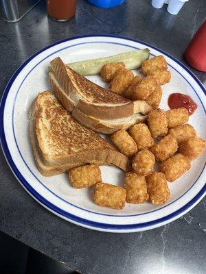 Grilled cheese and tater tots