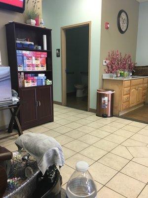 Space in the salon is organized, clean, and very pleasant.