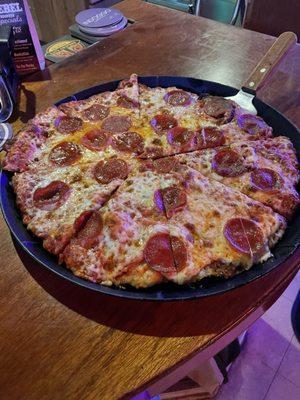 My favorite pizza in Florida! Thin crust, hand tossed and 'soft' not like a cracker!