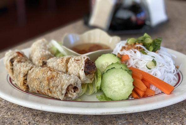 Imperial Roll with Cold Rice Noodle