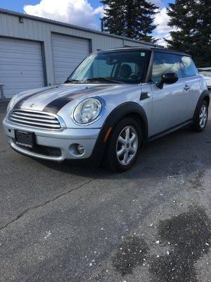 2009 Mini Cooper Hatchback w/5 Speed - Stock #158 - $4000