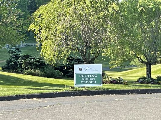 Putting green closed?