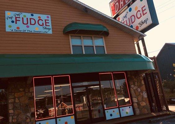 Pop Pops Fudge Shop