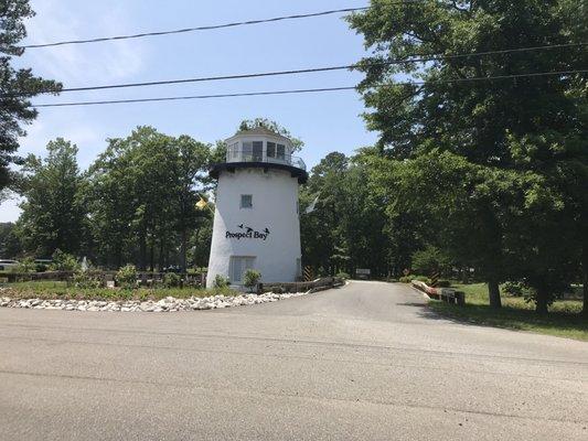 Entrance to the community and golf starting area.