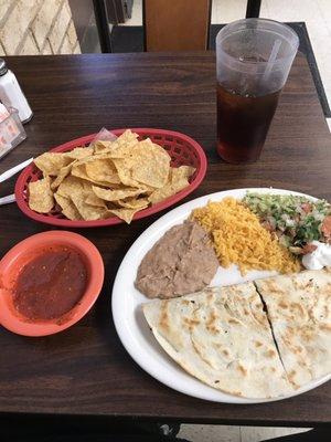 Lunch Special Quesadilla, Tea is included in the price