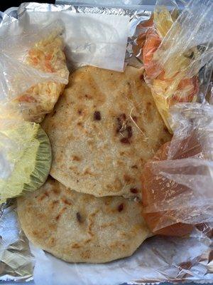 Pupusas chicharron con queso