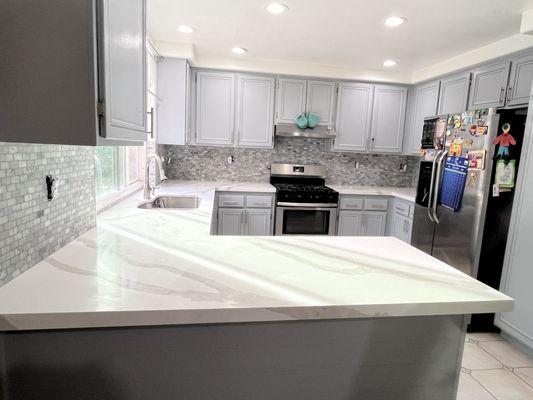 Countertops and backsplash!