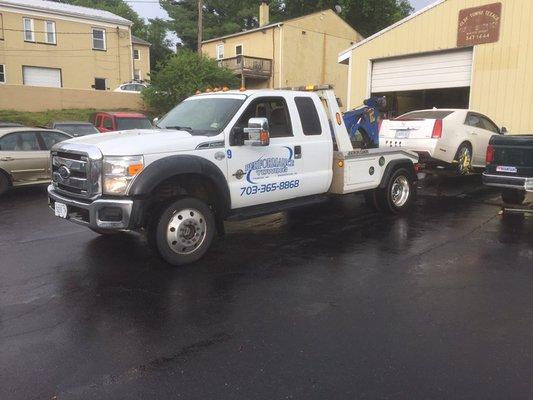 Performance Towing is your #1 source for Towing. We are a professional Towing company serving Northern Virginia and surrounding areas.