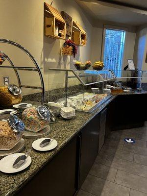 This is the "continental breakfast " included in the platinum elite voucher. Fruit, cereal, bread.