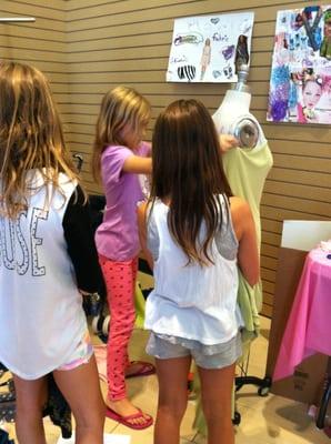 Bizzy Girls designing clothes! www.bizzygirls.com Camps at The Oaks Mall, be an entrepreneur!