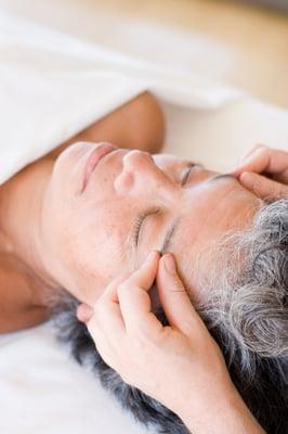 Relaxing face massage with Lymphatic drainage.  Helps to relieve stuffy sinuses and reduce puffiness.