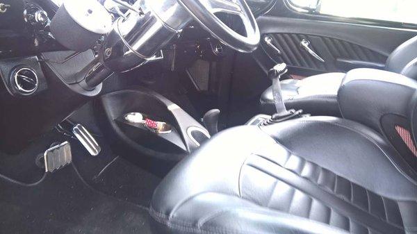 See's Auto Trim & Upholstery