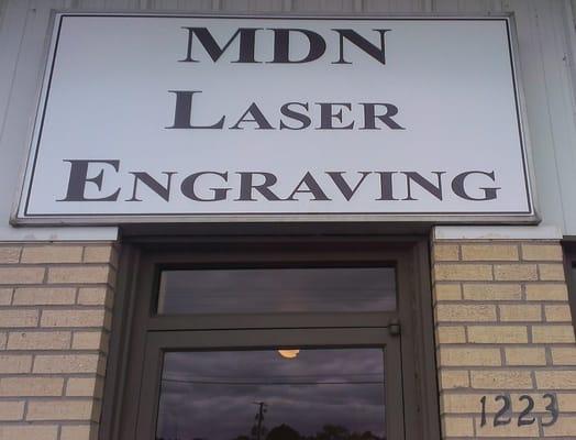 MDN Laser Engraving® Advanced Precision Laser Technology™ - APLT™ by MDNLaser®