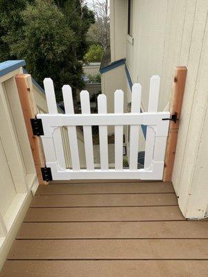 This is the deck side of the gate.