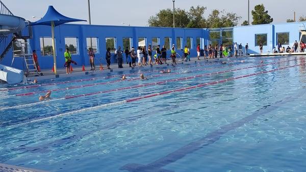 Kids swimming at Ascarte Park in #ElPaso.