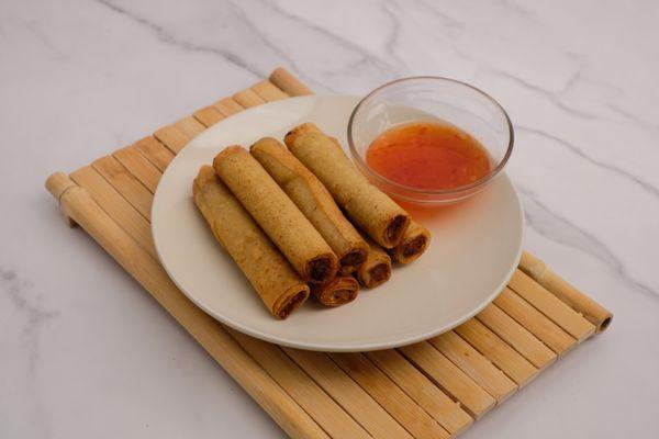 We have 2 types of Lumpia: Pork or our Mushroom+Tofu (vegetarian option).