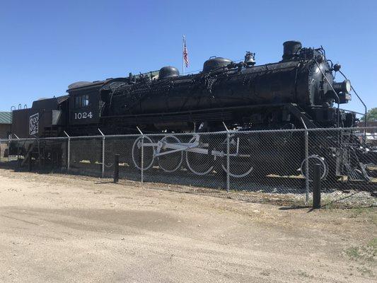 Too Line train on display