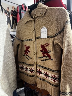 Lambs wool ski sweater late 1990s