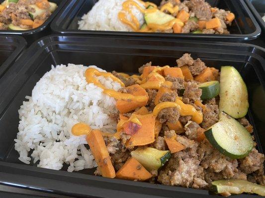 Lean ground beef, sweet potato,and zucchini skillet