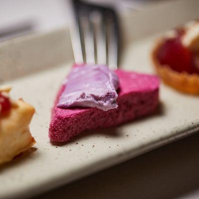 Beet meringue canapé.