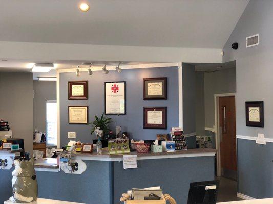 When you first walk into the clinic this is the reception desk where our sweet, inviting receptionist will help you and your pet.