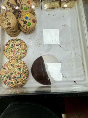 Cookies at Manhasset Bagels